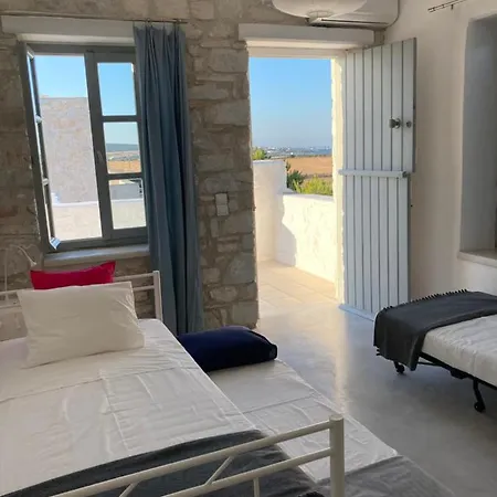 La Maison D'helene بيت للعطل *