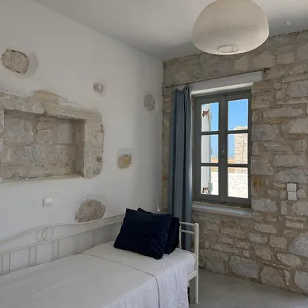 La Maison D'helene ناوسا