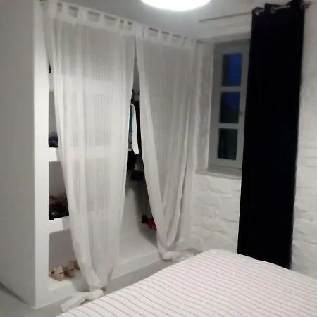 La Maison D'helene بيت للعطل *